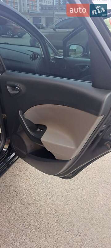 Универсал SEAT Ibiza 2012 в Чернигове