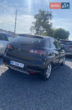 Хэтчбек SEAT Ibiza 2008 в 