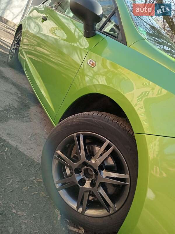 Хетчбек SEAT Ibiza 2013 в Києві