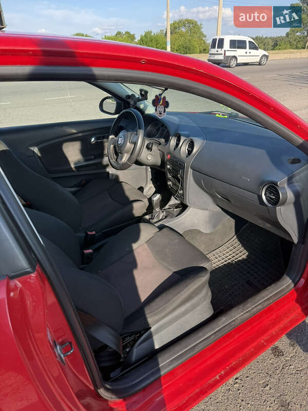 Хетчбек SEAT Ibiza 2007 в Кам'янському