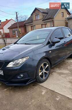 Хэтчбек SEAT Ibiza 2011 в 