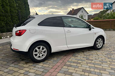 Хэтчбек SEAT Ibiza 2010 в 
