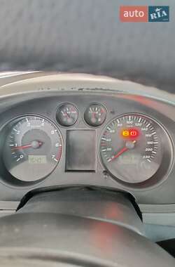 Хэтчбек SEAT Ibiza 2003 в Днепре