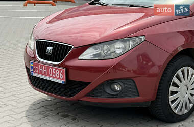 Хэтчбек SEAT Ibiza 2011 в 