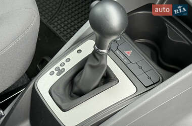 Хэтчбек SEAT Ibiza 2011 в 