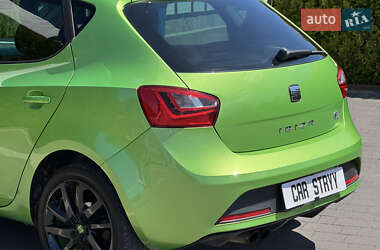 Хэтчбек SEAT Ibiza 2012 в 