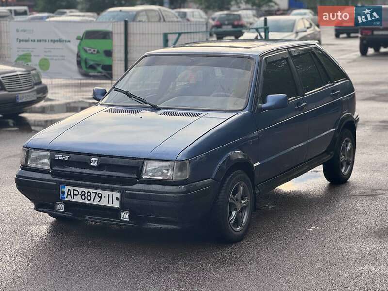 Хетчбек SEAT Ibiza 1992 в 