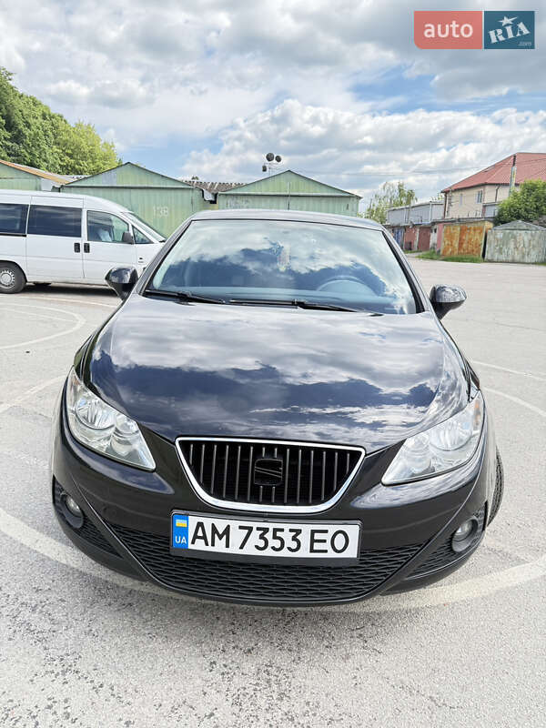 Хэтчбек SEAT Ibiza 2009 в Житомире