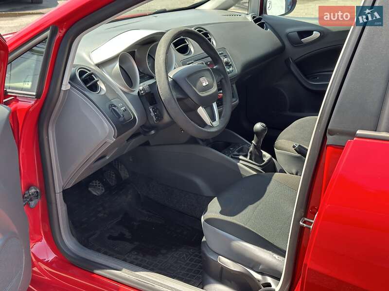 Универсал SEAT Ibiza 2012 в Киеве