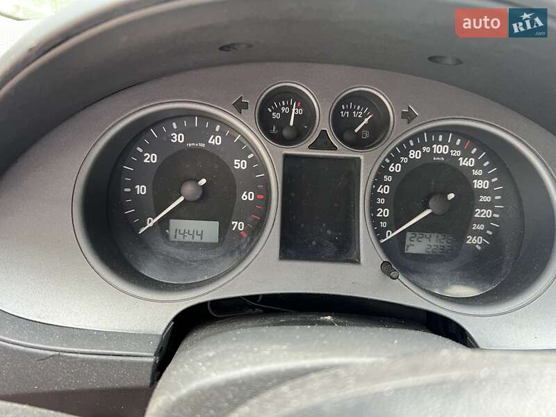 Хэтчбек SEAT Ibiza 2007 в Киеве
