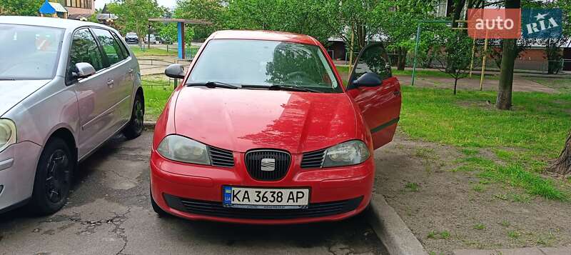 Хэтчбек SEAT Ibiza 2005 в 