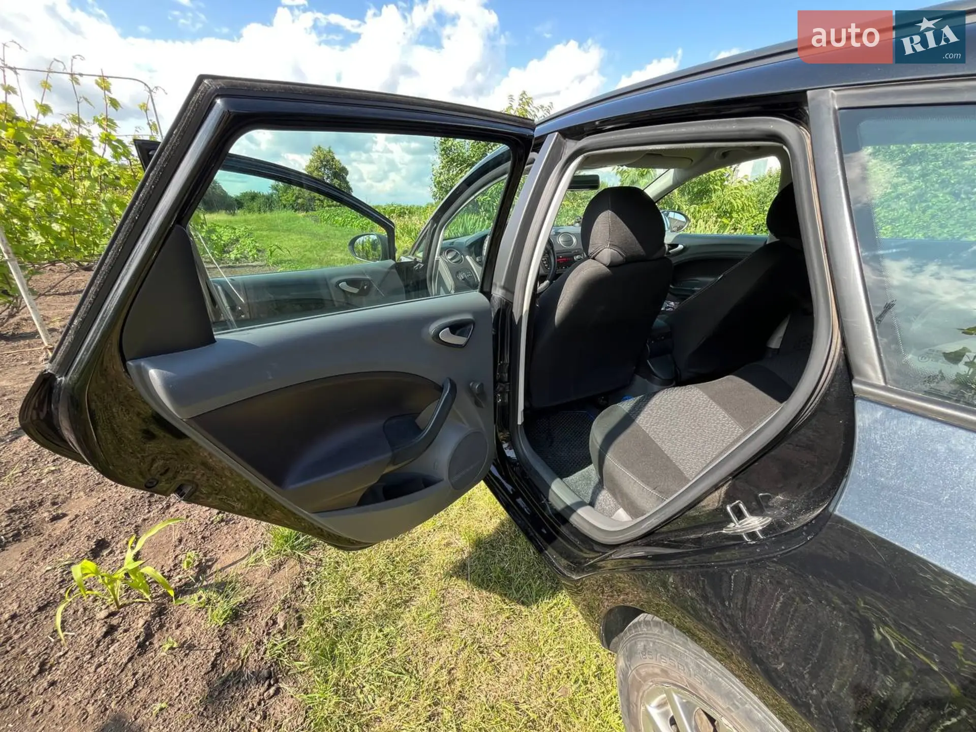 2011 SEAT Ibiza - мініатюра 13