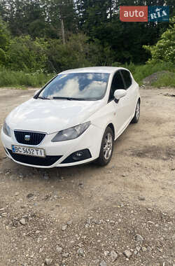 Хэтчбек SEAT Ibiza 2011 в 