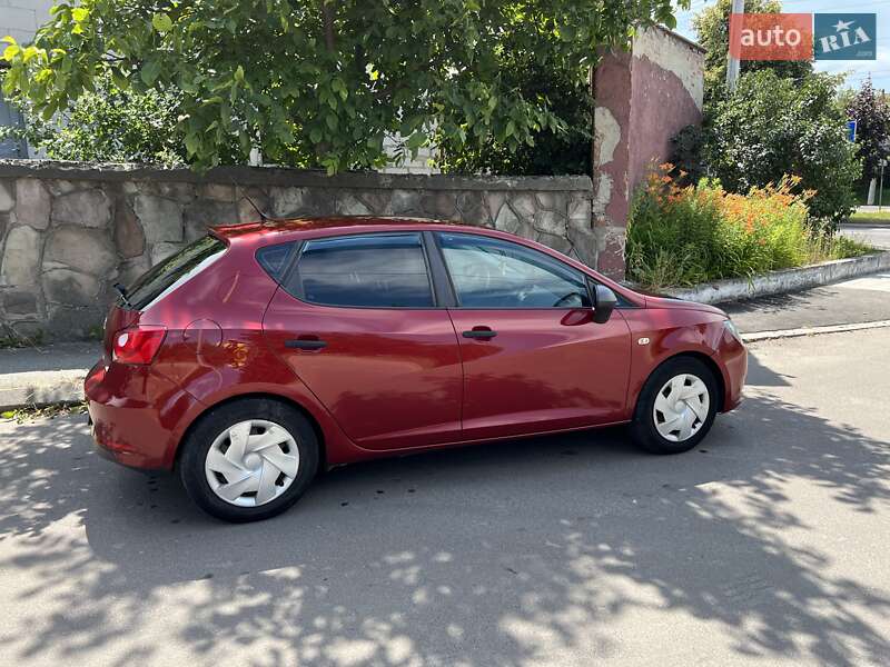 Хетчбек SEAT Ibiza 2013 в Львові