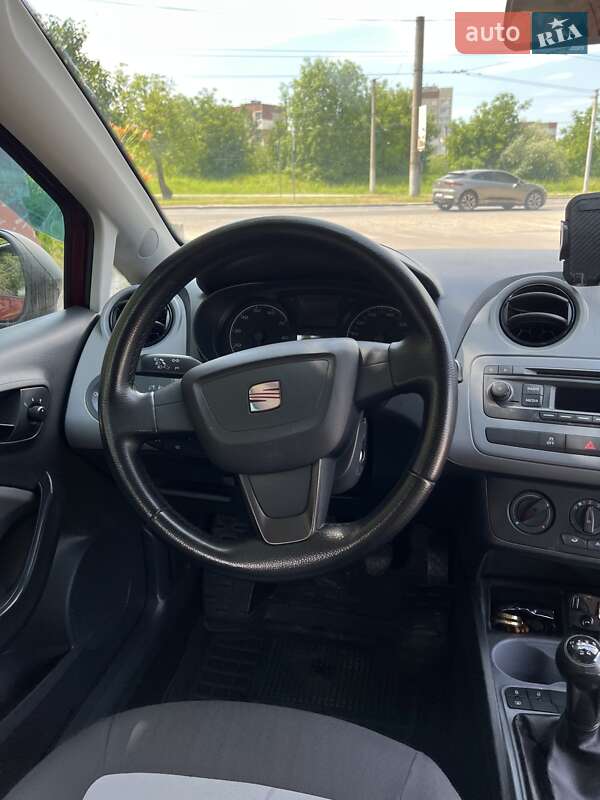 Хетчбек SEAT Ibiza 2013 в Львові