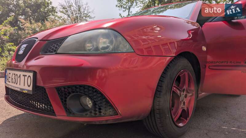 Хетчбек SEAT Ibiza 2006 в Кривому Розі