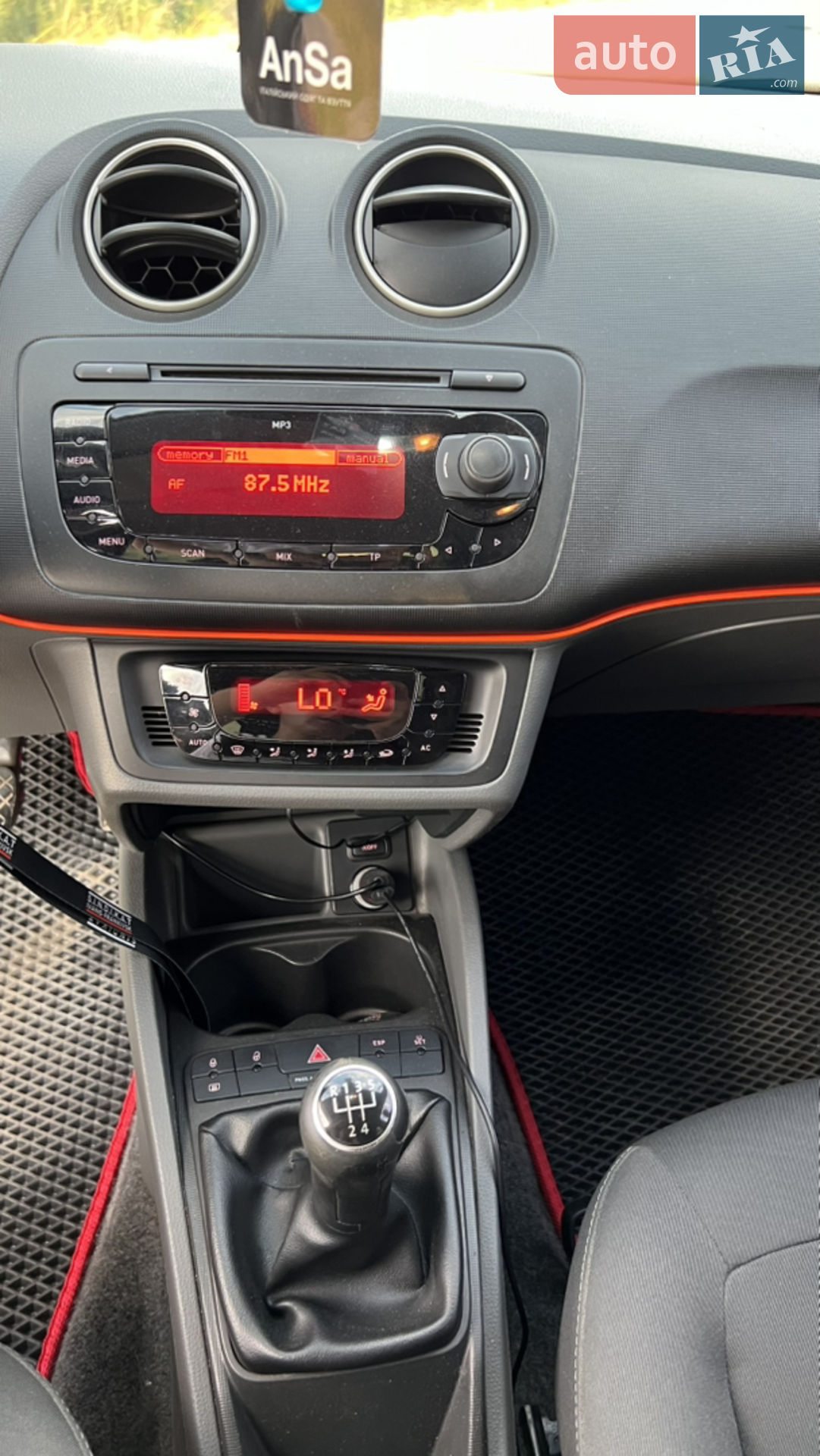 2011 SEAT Ibiza - мініатюра 10