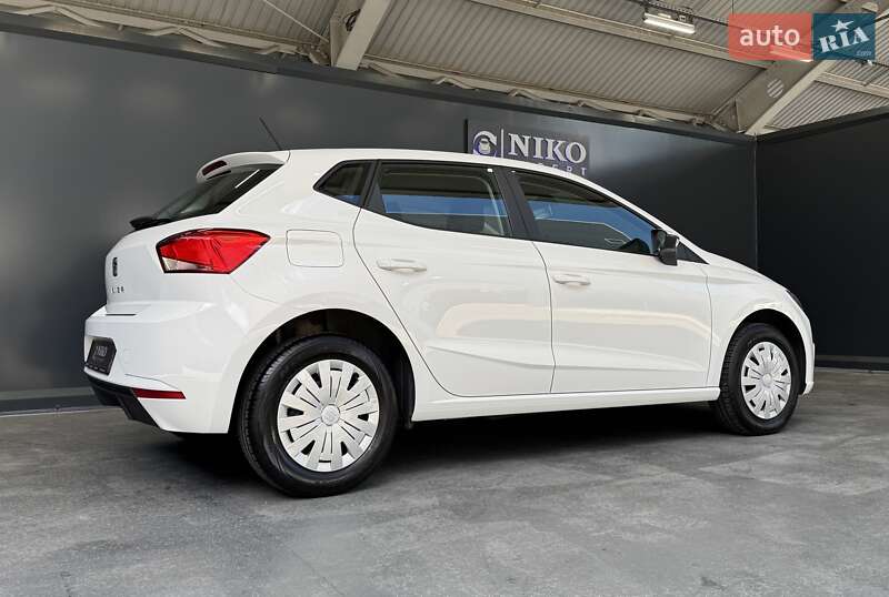 Хэтчбек SEAT Ibiza 2021 в Киеве