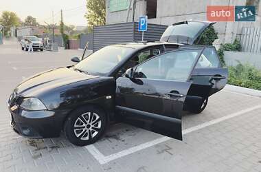 Хэтчбек SEAT Ibiza 2009 в 