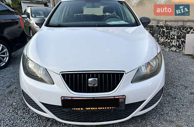 Хэтчбек SEAT Ibiza 2010 в 