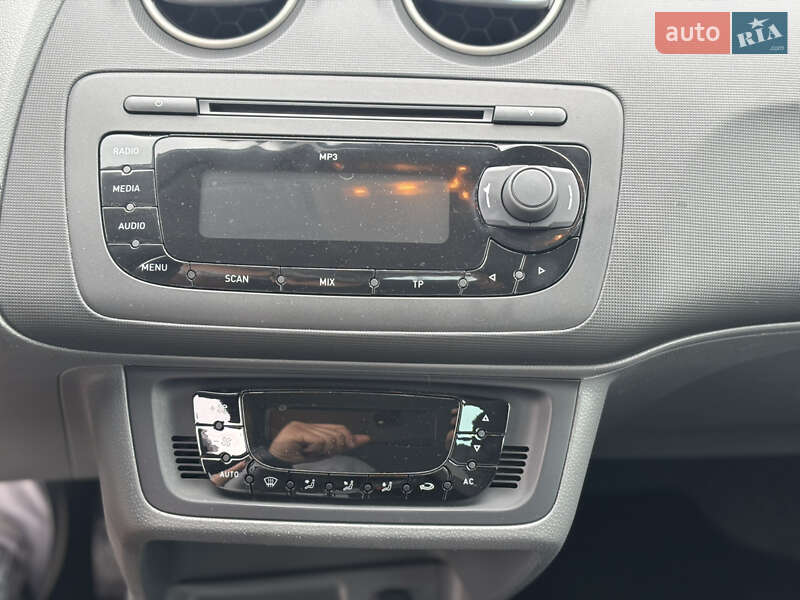Хэтчбек SEAT Ibiza 2010 в Киеве
