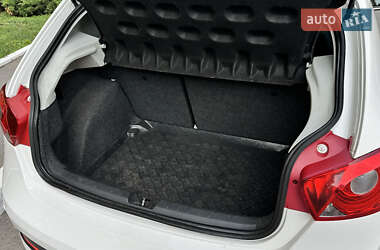 Хэтчбек SEAT Ibiza 2010 в 