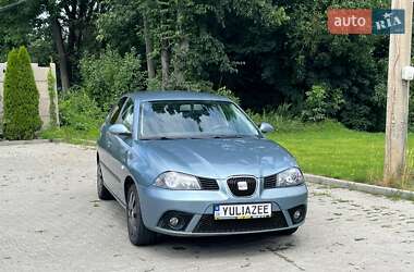 Хэтчбек SEAT Ibiza 2006 в Черновцах