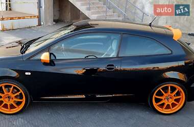 Хэтчбек SEAT Ibiza 2012 в 