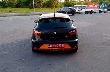 Хэтчбек SEAT Ibiza 2012 в 