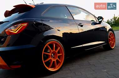 Хэтчбек SEAT Ibiza 2012 в 