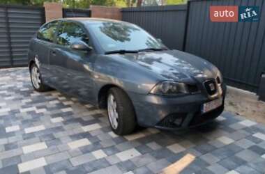 Хэтчбек SEAT Ibiza 2006 в Сумах