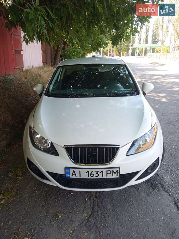 Хэтчбек SEAT Ibiza 2011 в Запорожье