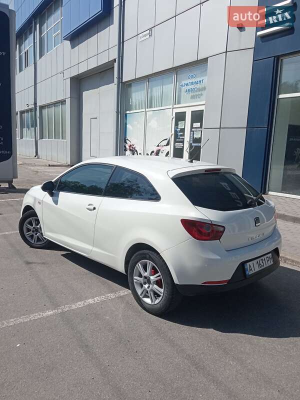 Хэтчбек SEAT Ibiza 2011 в Запорожье