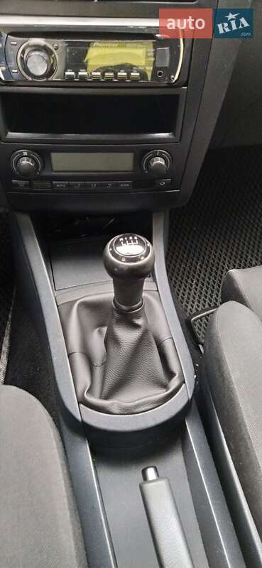 Хэтчбек SEAT Ibiza 2004 в Львове фото 71 Хэтчбек SEAT Ibiza 2004 в Львове