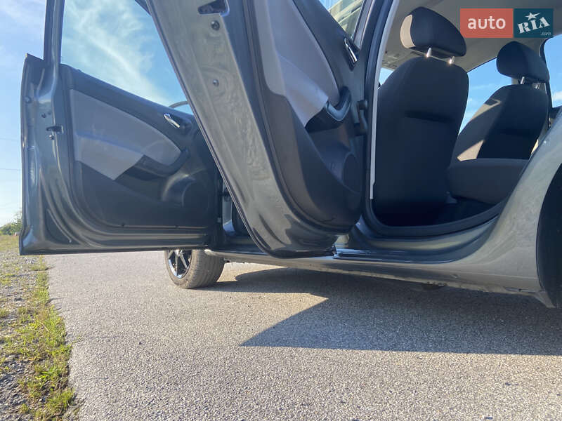 Универсал SEAT Ibiza 2015 в Киеве