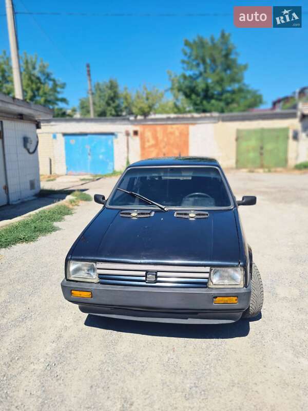 Хетчбек SEAT Ibiza 1989 в Запоріжжі