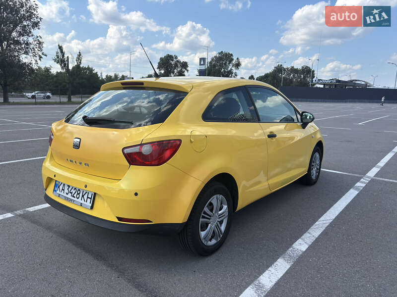 Хэтчбек SEAT Ibiza 2011 в Киеве