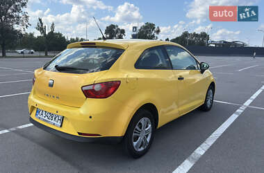 Хэтчбек SEAT Ibiza 2011 в 