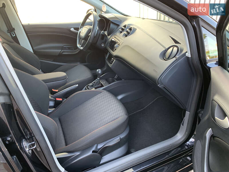 Хетчбек SEAT Ibiza 2010 в Рівному