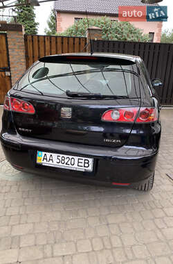 Хэтчбек SEAT Ibiza 2005 в 