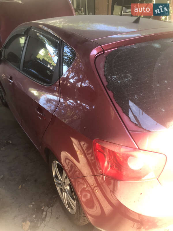 Хэтчбек SEAT Ibiza 2011 в Днепре
