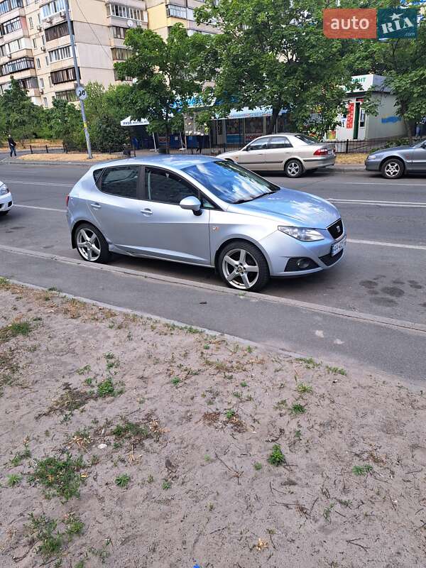 Хетчбек SEAT Ibiza 2010 в Києві
