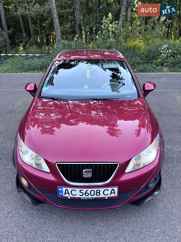 SEAT Ibiza 2011 SEAT Ibiza 2011