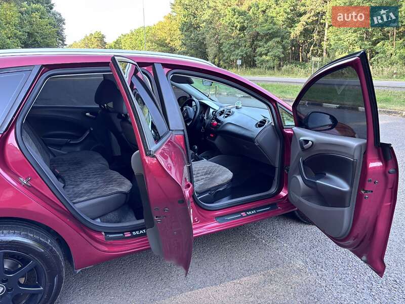 Хетчбек SEAT Ibiza 2011 в Луцьку