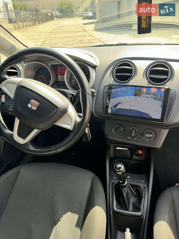 Хетчбек SEAT Ibiza 2008 в Києві