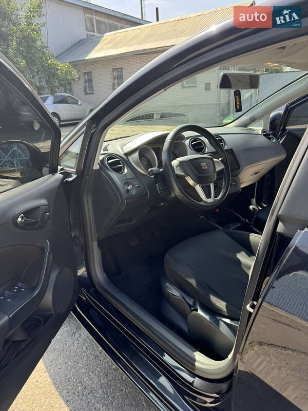 Хетчбек SEAT Ibiza 2008 в Києві