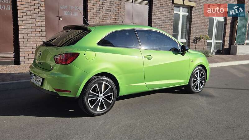 Хэтчбек SEAT Ibiza 2013 в Киеве