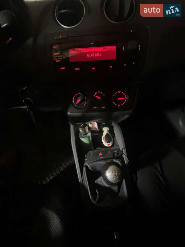 Хэтчбек SEAT Ibiza 2012 в Коломые