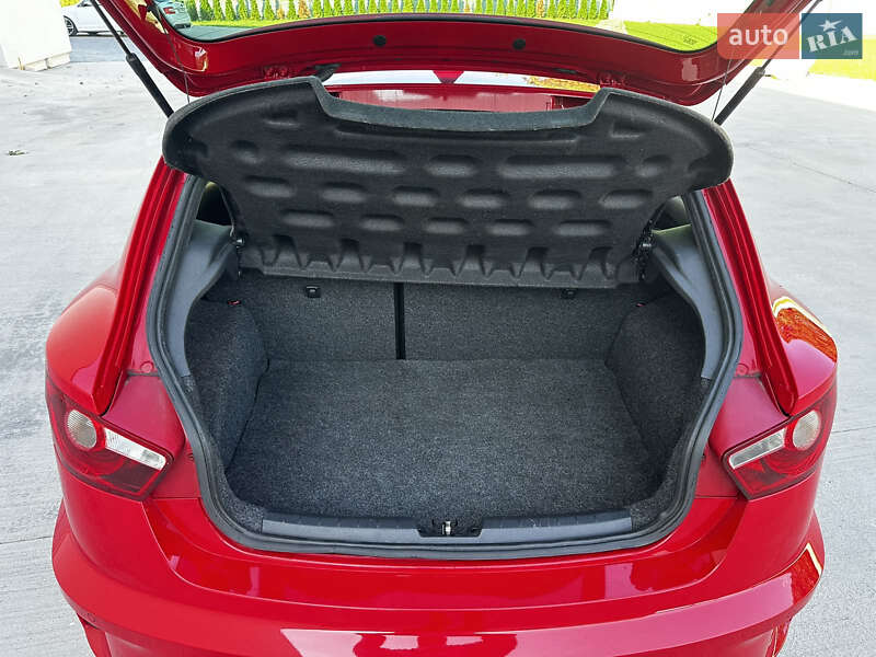 Хэтчбек SEAT Ibiza 2011 в Броварах