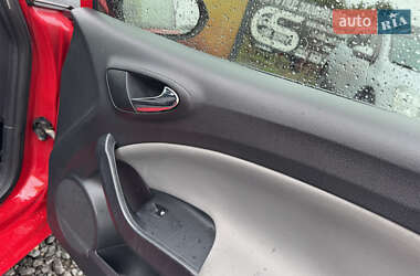 Хэтчбек SEAT Ibiza 2013 в 